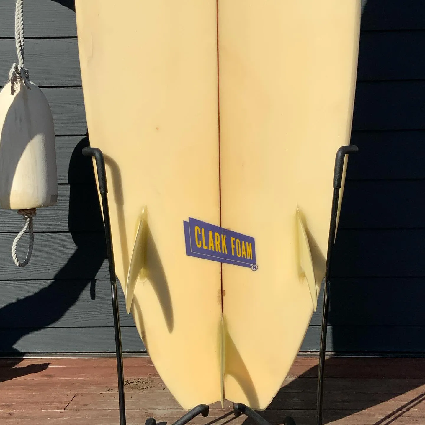 Hotline Custom 5'11 x 20 ¾ x 2 9/16 Surfboard • USED