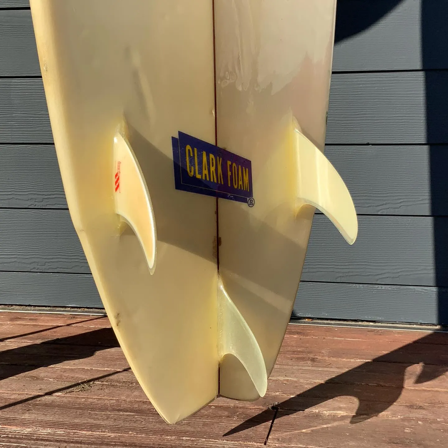 Hotline Custom 5'11 x 20 ¾ x 2 9/16 Surfboard • USED
